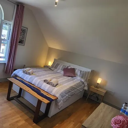 Clover Cottage-2